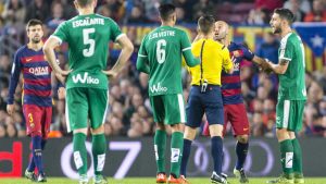 Javier Mascherano, expulsado durante el partido ante el Eibar (Cordon Press)
